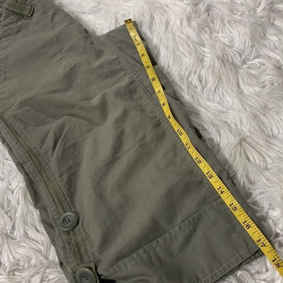MOUNTAIN HARDWEAR capri tabbed hem zip/snap fly pockets women’s size 4 - Picture 8 of 11